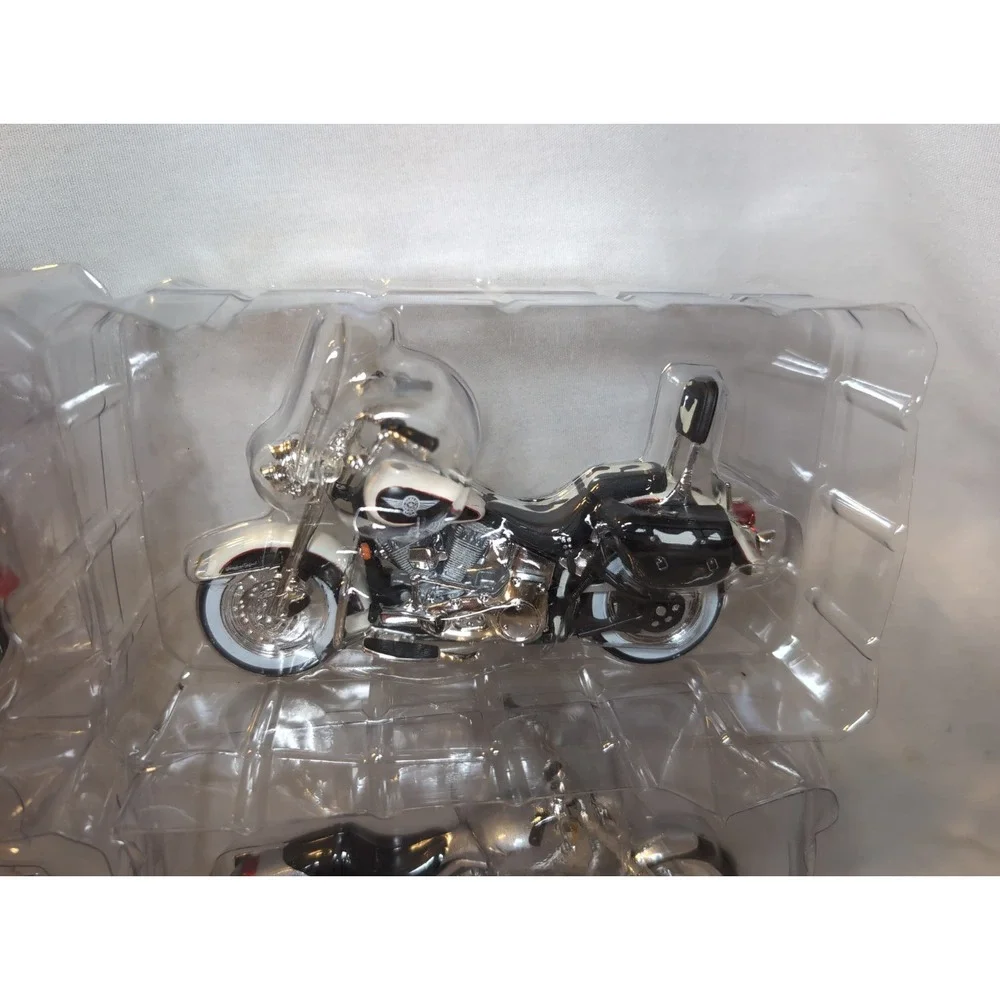 6x NIB 2005 1:18 Scale Harley-Davidson Motorcycle Collection Bank Of America